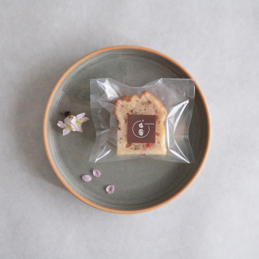 蒸し焼きあんケーキ 「さくら」（期間限定）